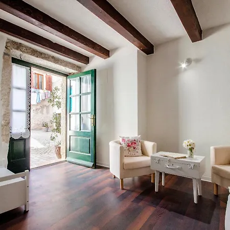 Cozy Apartment