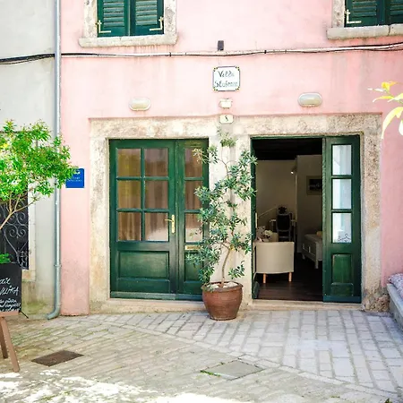 Cozy Appartamento Rovigno